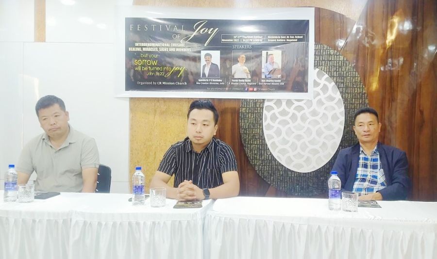 Zhaviu Pienyu, Convener, Festival of Joy, addressing the media during the press conference at Kohima on November 4. (Morung Photo)